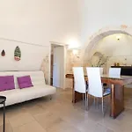 Trulli I Cedri, Prázdninový dům Monopoli