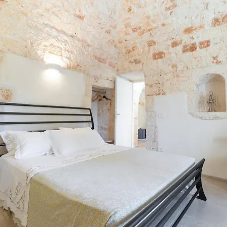 Semesterbostad Trulli I Cedri, Monopoli