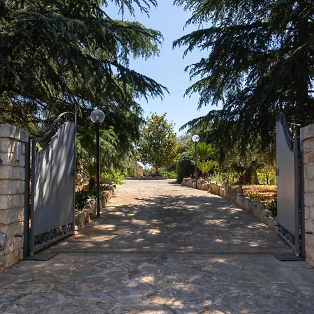 Trulli I Cedri, *